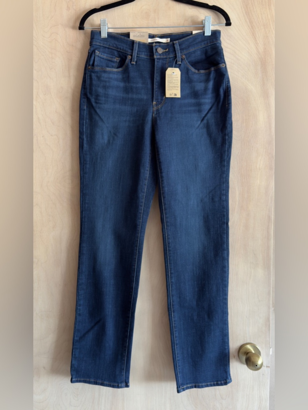 Levi's Jeans Blue Mid-Rise Classic Straight Pants 29" Inseam Women’s 4M NWT